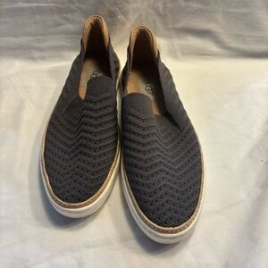 UGG Women’s Sammy Chevron Slip On Sneakers Grey Size 8